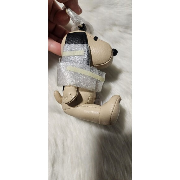 Coach X Peanuts Snoopy Collectible Bag Charm/ Keychain Ivory - Nwt - Picture 5 of 7